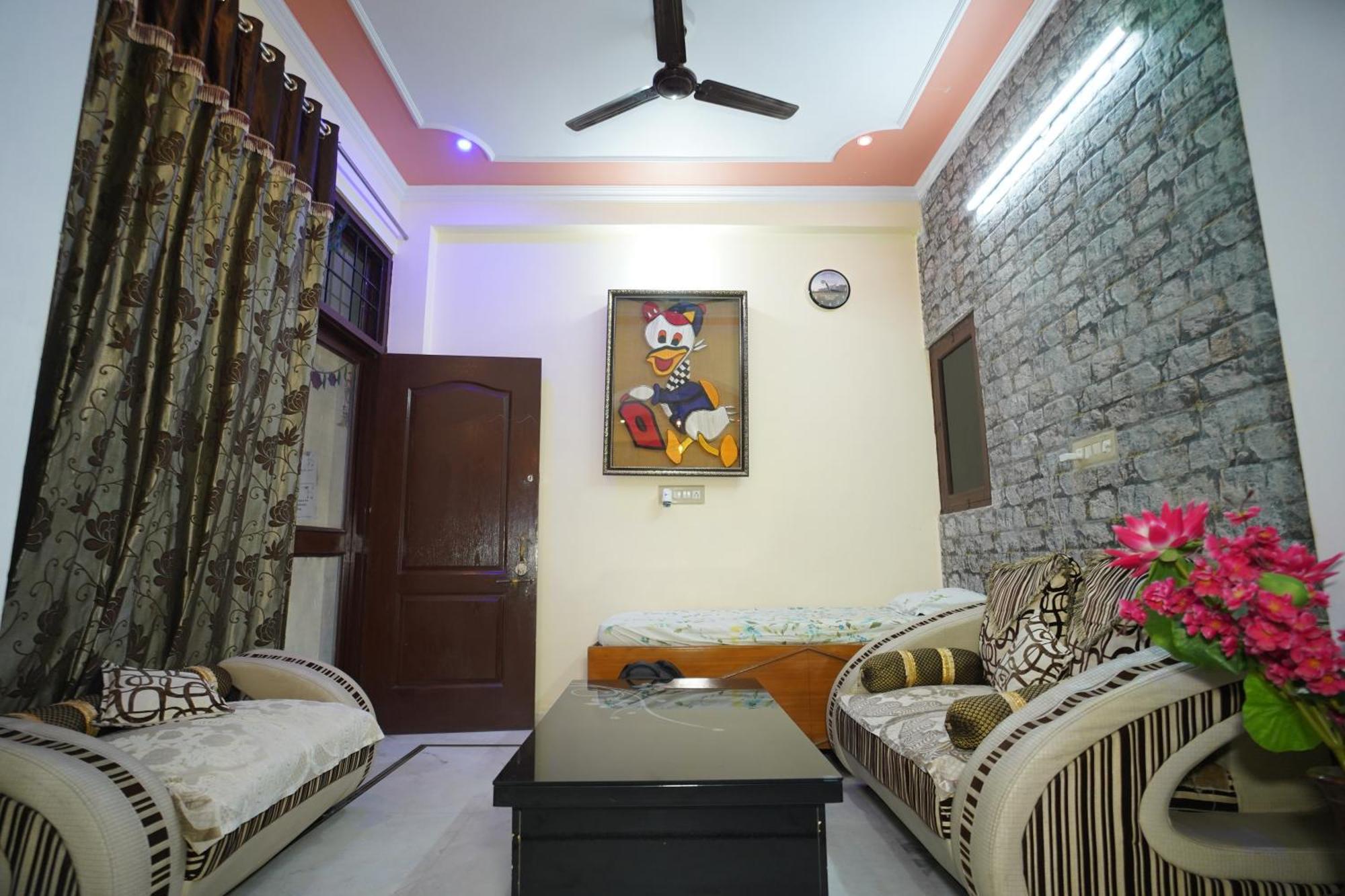 Om Trance Homestay Jaipur Buitenkant foto
